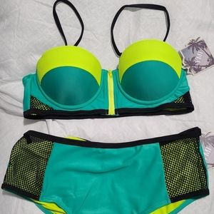 YMI Swimwear 2 Piece Bikini set size Large